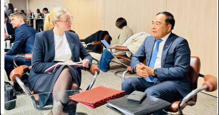 ឯកឧត្ដមទេសរដ្ឋមន្រ្តី លី ធុជ បានវាយតម្លៃខ្ពស់ចំពោះភាពជាដៃគូ និងកិច្ចសហប្រតិបត្តិការរវាងកម្ពុជា និងស្វីស ព្រមទាំងបានស្នើសុំឱ្យប្រទេសស្វីសបន្តគាំទ្រដល់សកម្មភាពមីនមនុស្សធម៌នៅកម្ពុជា