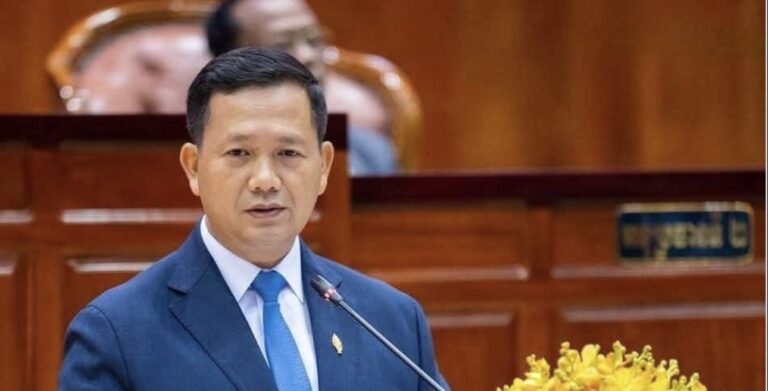 នាយករដ្ឋមន្ត្រី បានណែនាំឱ្យ ឯកឧត្តម ហេង សួរ រដ្ឋមន្ត្រីក្រសួងការងារ និងបណ្តុះបណ្តាលវិជ្ជាជីវៈ រៀបចំកិច្ចប្រជុំជាមួយតំណាងភាគីនិយោជក និងភាគីសហជីព ដែលតំណាងបងប្អូនកម្មករនិយោជិត ដើម្បីពិនិត្យពិភាក្សាស្វែងរកលទ្ធភាពជួយសម្រាលបន្ទុកចំណាយថ្លៃធ្វើដំណើររបស់បងប្អូនកម្មករនិយោជិតយើង